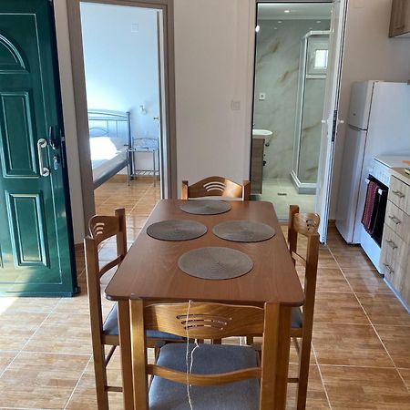 Babis Apartment Agios Nikitas Exterior photo