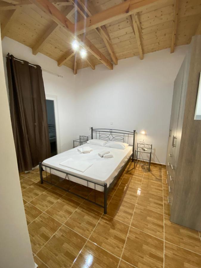 Babis Apartment Agios Nikitas Exterior photo