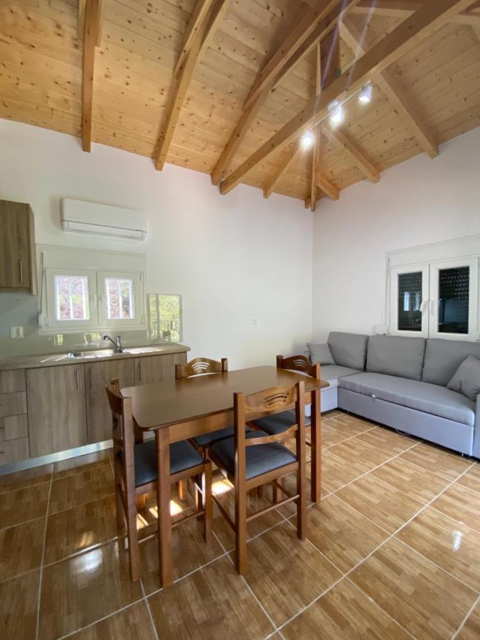 Babis Apartment Agios Nikitas Exterior photo