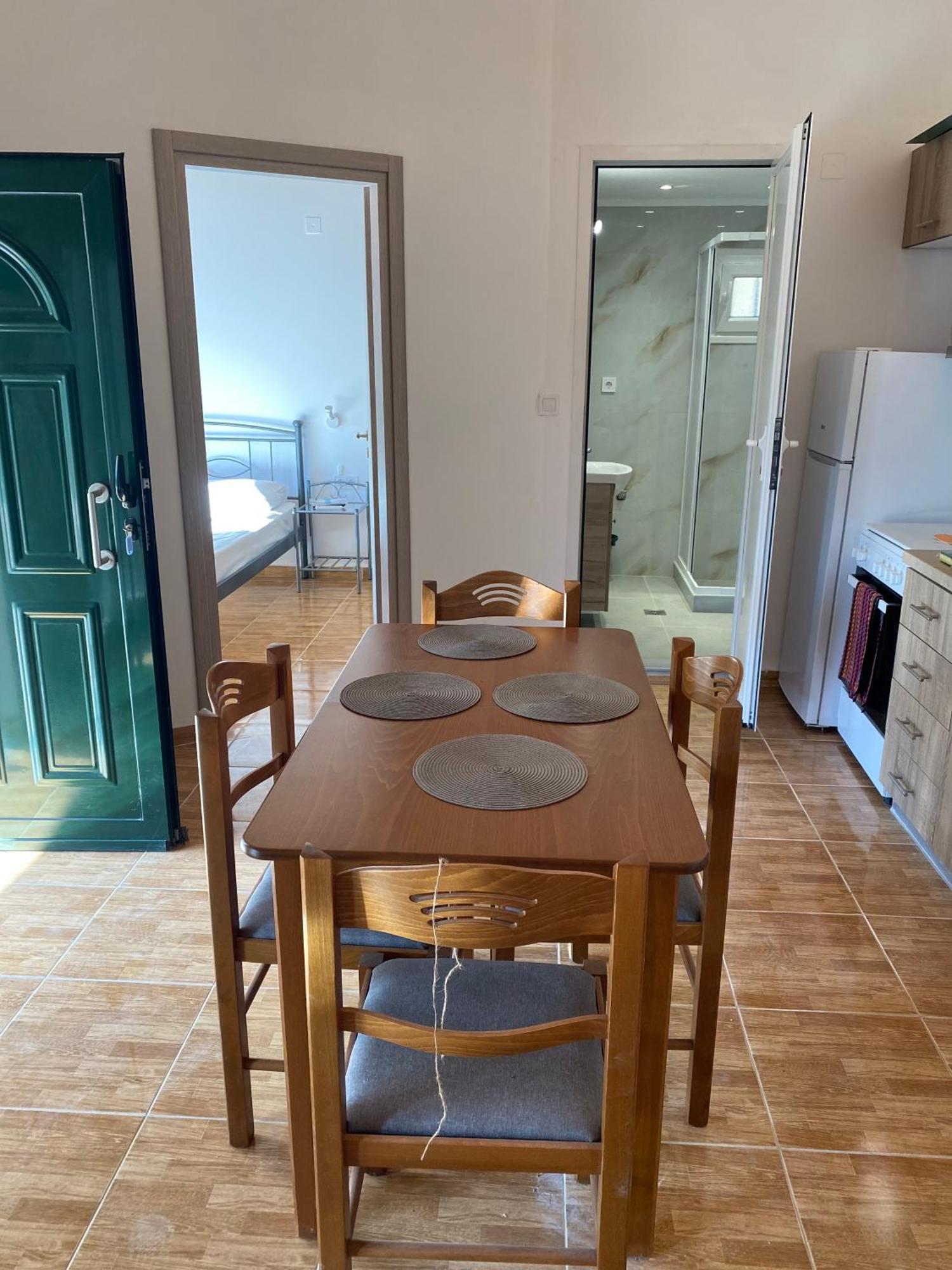Babis Apartment Agios Nikitas Exterior photo